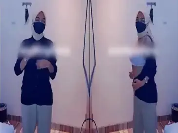 Cewek Sange Parah Minta Disodok Langsung Tidak Sabar poster