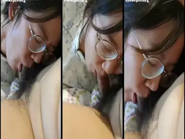 Gadis Amoy Chindo Cantik Pasrah Servis Kasur poster