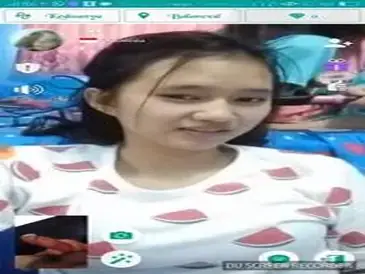 Gadis Pelayan Cantik Pasrah Goyang Kasur poster