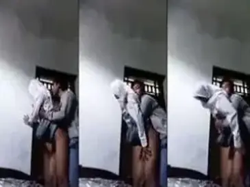 Pelajar SMA Terekam CCTV Ngentot Kamar Sempit poster