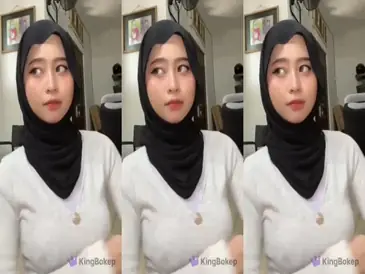 Ukhti Amalia Mutya Hijab Cantik Pasrah Kasur poster